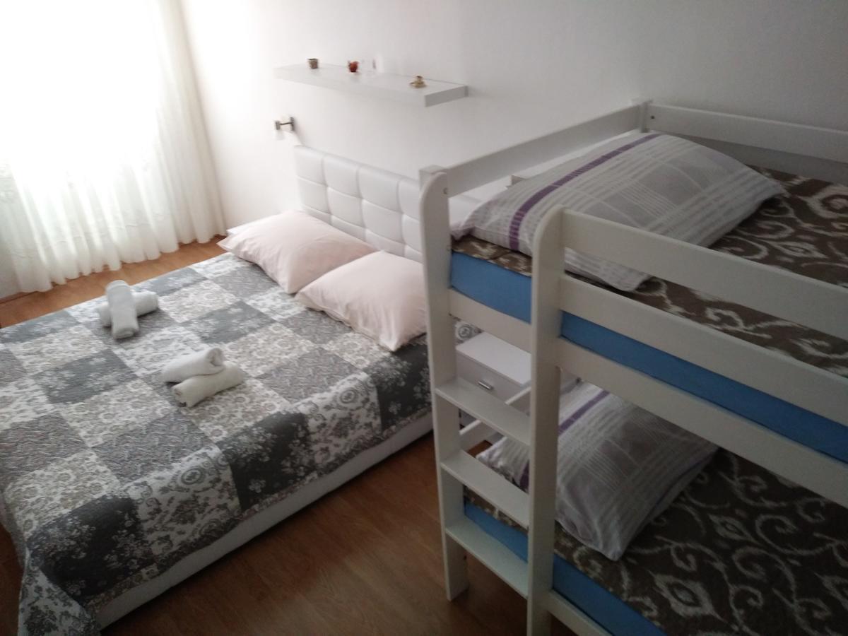 Apartment Doris Примоштен Экстерьер фото